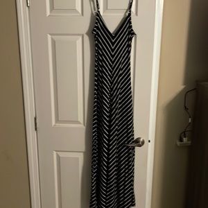 Black-and-white Maxi spaghetti strap Ivy size small